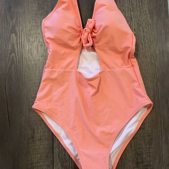 Cupshe Cutout Peach One Piece Bowknot Swim… - Picture 4 of 8